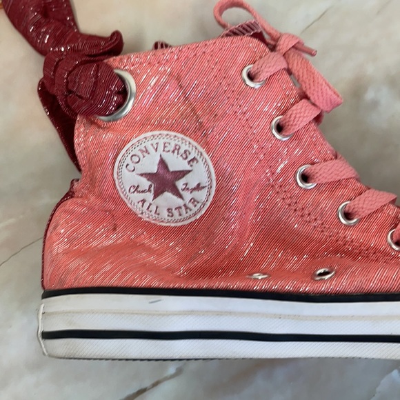 CONVERSE | Junior Chuck Taylor Bow Back Hi-Tops - Picture 9 of 14